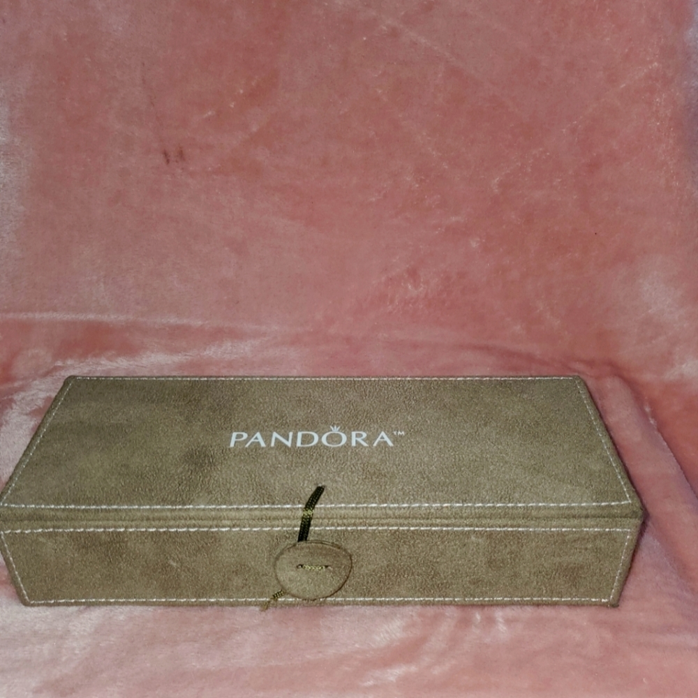 Pandora pendant/ jewelry box